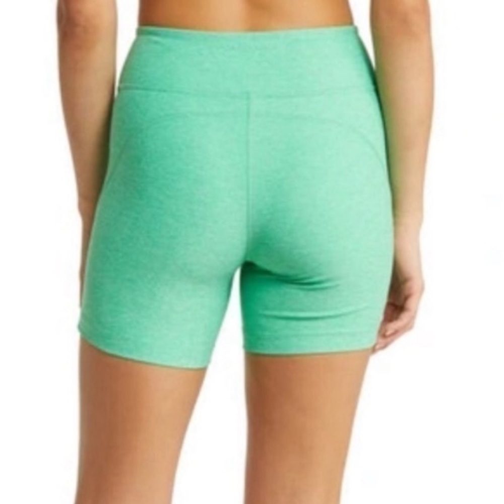 Outdoor Voices Jade Mint Green High-Rise Warm Up Bike Shorts - Picture 2 of 2